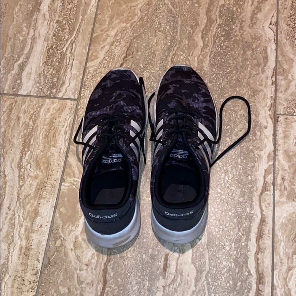 Adidas tennis shoes